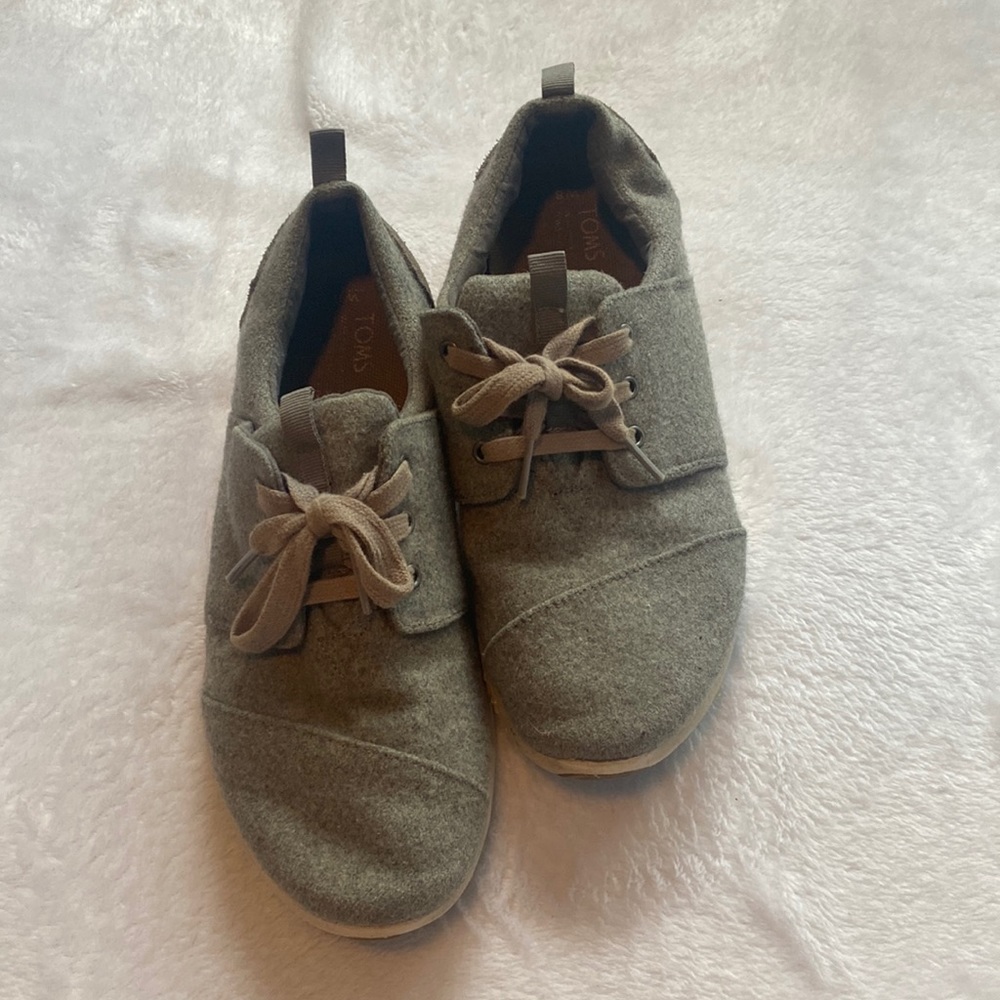 Toms canvas sneakers